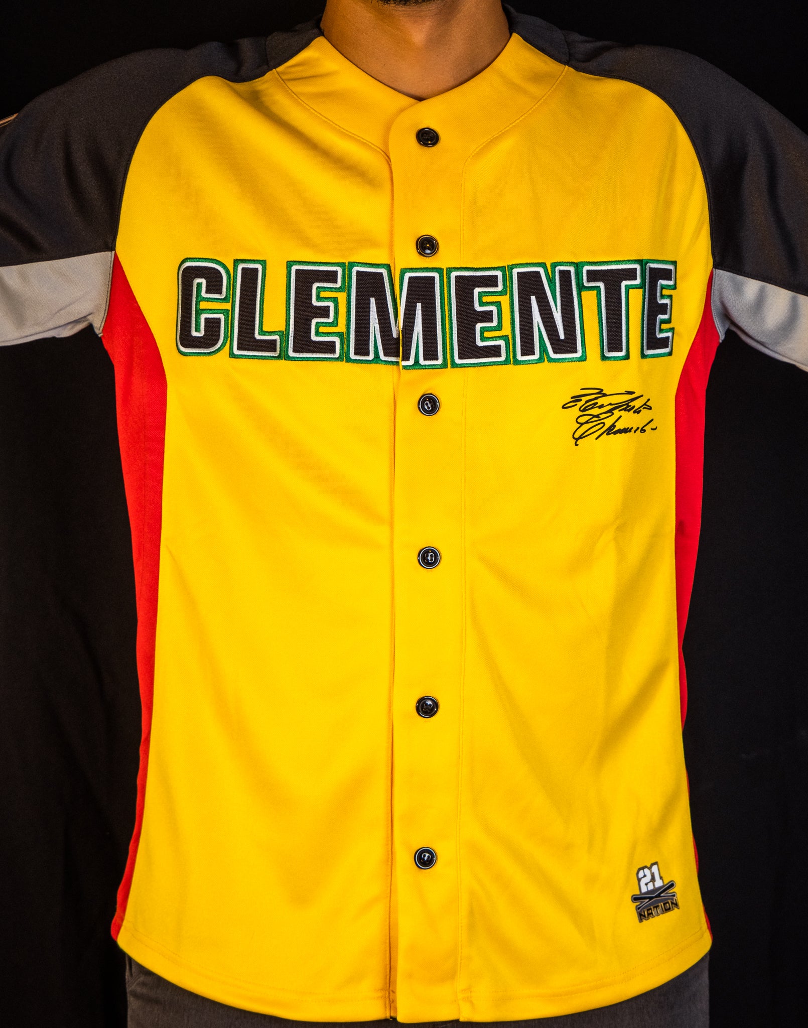 Clemente #21 Yellow Tee S / Yellow